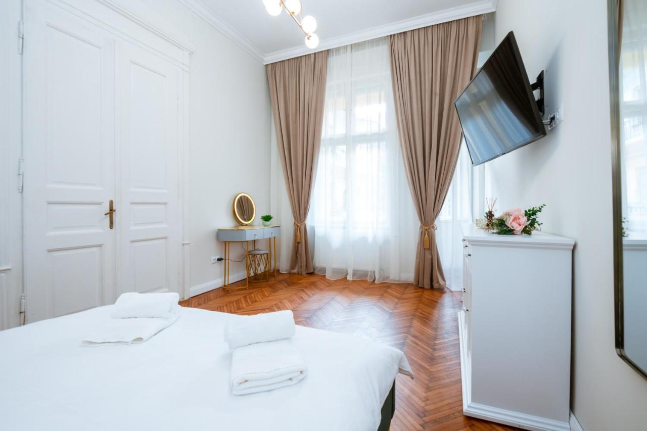 Apartament De Lux Central, P-Ta Matei Corvin Kaloşvar Dış mekan fotoğraf