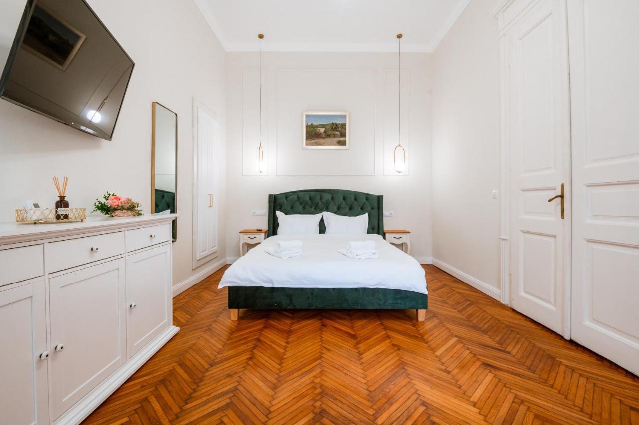 Apartament De Lux Central, P-Ta Matei Corvin Kaloşvar Dış mekan fotoğraf