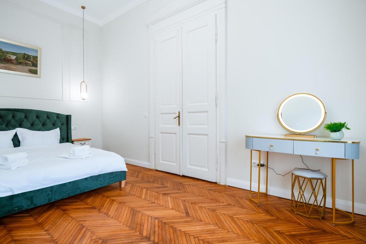 Apartament De Lux Central, P-Ta Matei Corvin Kaloşvar Dış mekan fotoğraf